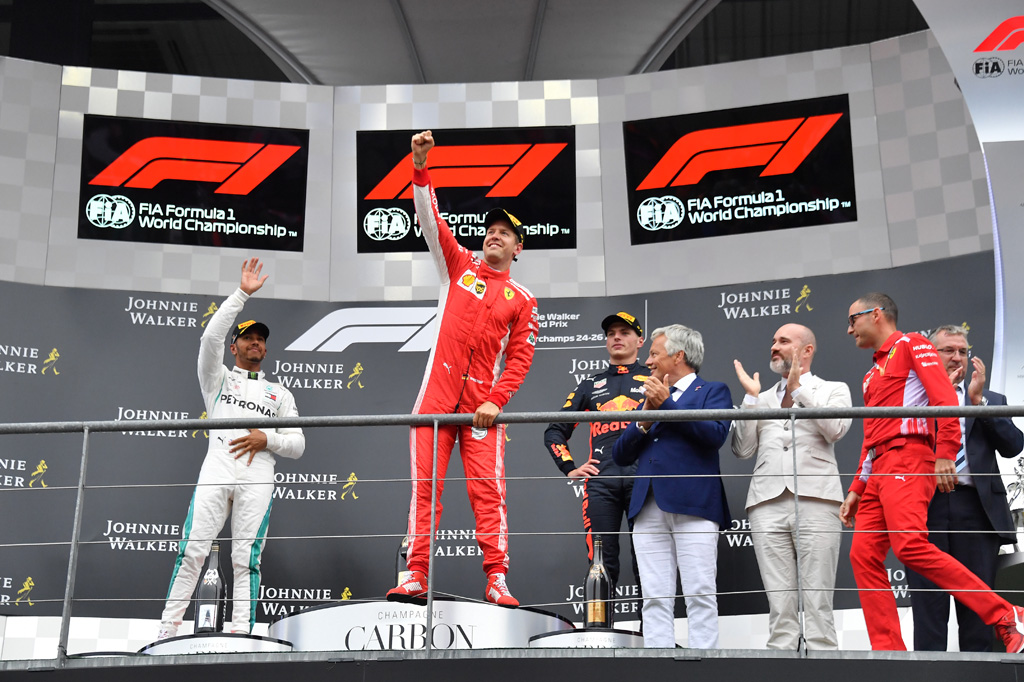 Vettel triumphiert in Spa (Bild: Emmanuel Dunand/AFP)