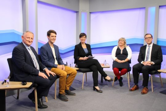 Gemeinderatswahl 2018 - Debatte Lontzen (Bild: Olivier Krickel/BRF)
