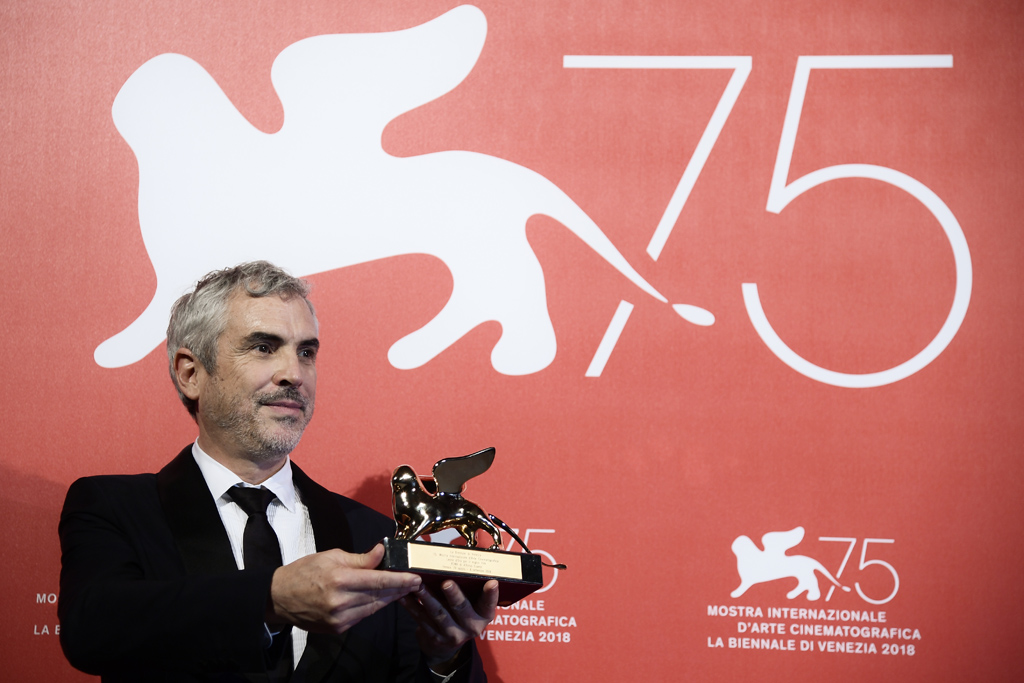 Alfonso Cuaron erhält Goldenen Löwen in Venedig 2018 (Bild: Filippo Monteforte/AFP)