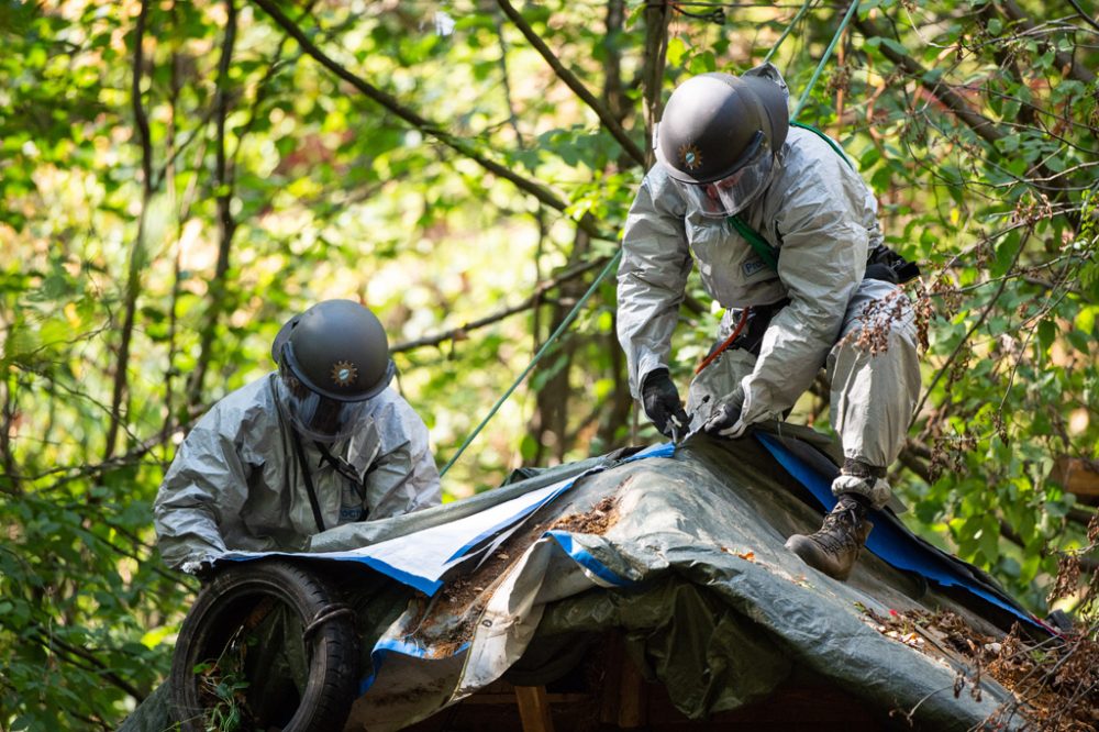 Polizei räumt Baumhäuser der Braunkohlegegner im Hambacher Forst