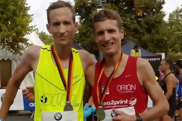 Daniel Hilgers und Roger Königs beim Berlin-Marathon (Bild: privat)