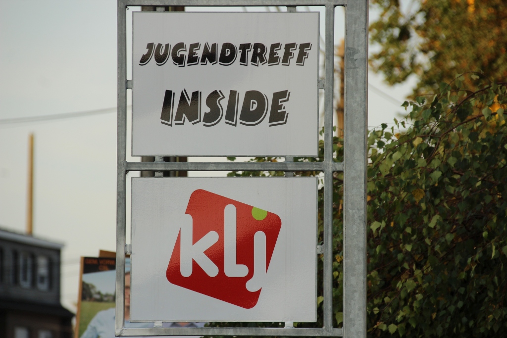 Besucher-des-Inside-Eynatten-radeln-mit-Jugendlichen-aus-L-ttich-an-die-K-ste