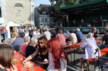 Pigalle-Bierfest in Eupen (Bild: Lena Orban/BRF)