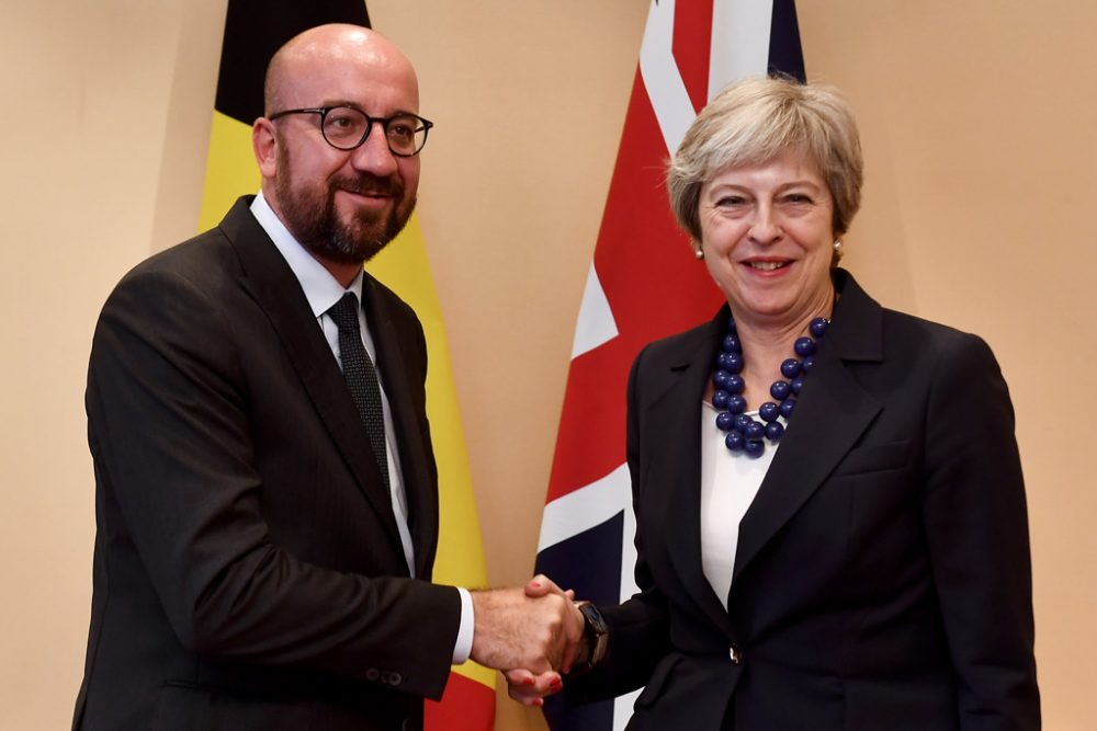 Premier Charles Michel mit seiner britischen Amtskollegin Theresa May in Salzburg