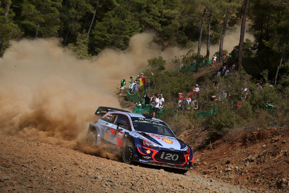 Thierry Neuville und Nicolas Gilsoul im Hyundai i20 WRC beim Shakedown der Rallye Türkei (Bild: Willy Weyens)