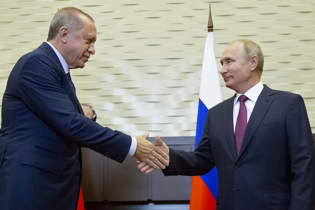 Erdogan und Putin in Sotschi (Bild: Alexander Zemlianichenko/Sputnik/AFP)