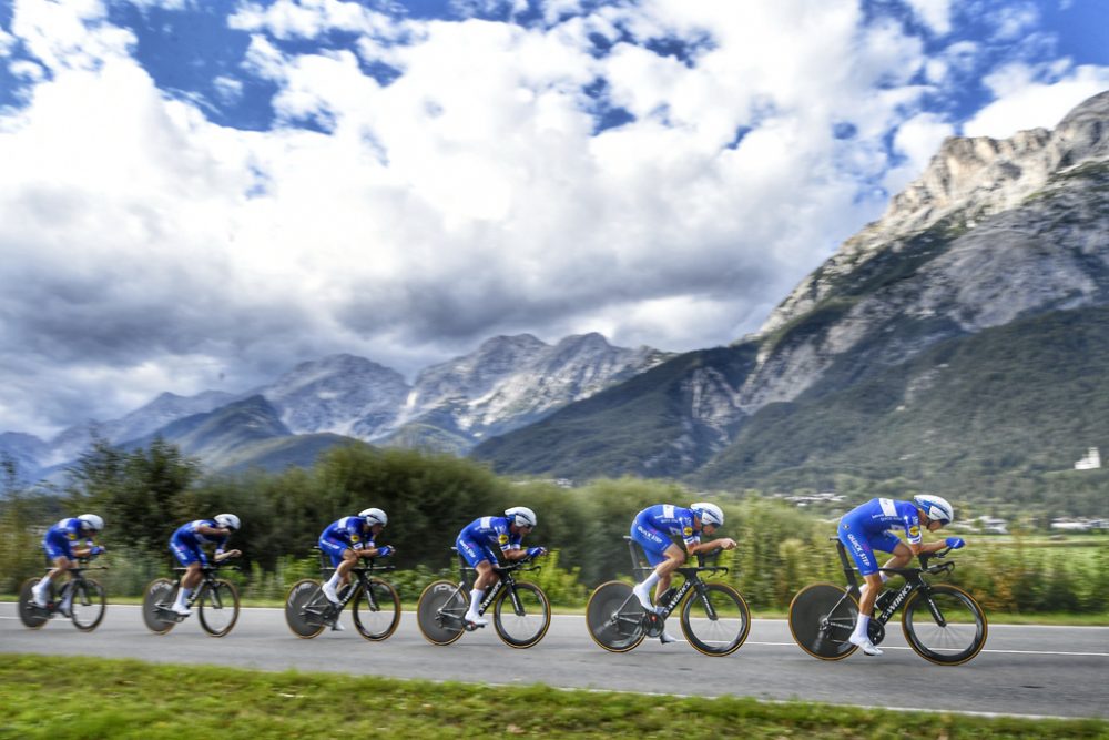 Das belgische Quick-Step-Team bei der Rad-WM in Innsbruck (Bild: Eric Lalmand/Belga)