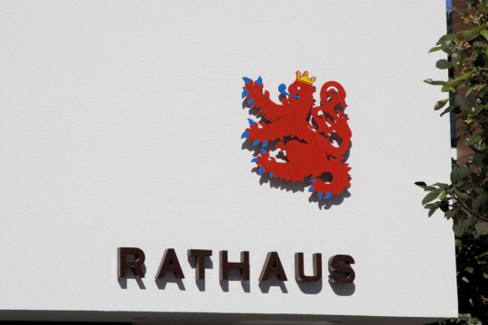 Rathaus von St. Vith (Bild: Julien Claessen/BRF)