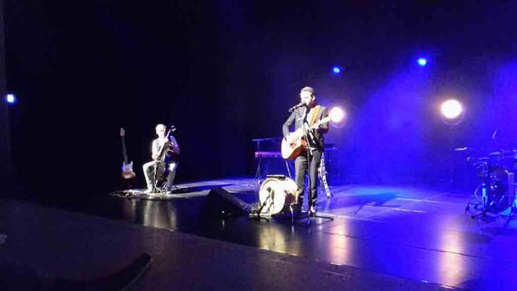 Samuel und Samuel im Triangel