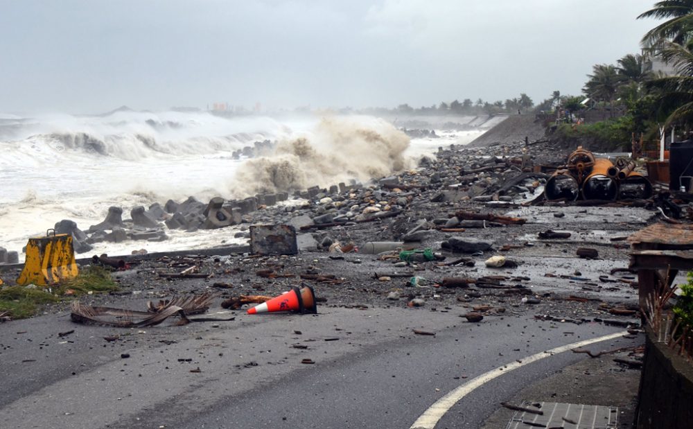 Taifun "Mangkhut" hinterlässt Spuren auf den Philippinen