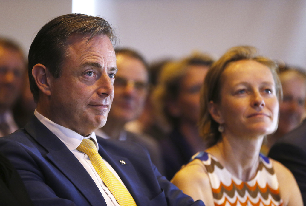 N-VA-Chef Bart De Wever und N-VA-Spitzenpolitikerin Annick De Ridder (Bild: Nicolas Maeterlinck/Belga)