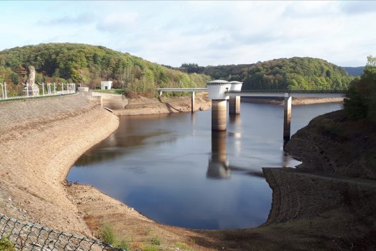 Tiefer Wasserstand an der Gileppetalsperre (Oktober 2018)