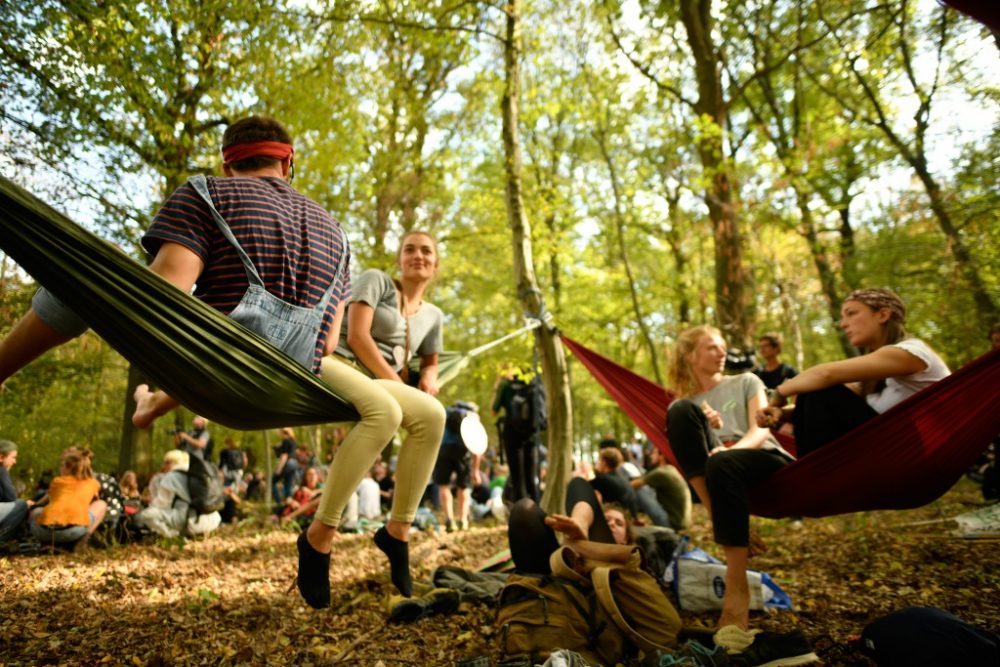 Aktivisten bei einer Demo im Hambacher Forst