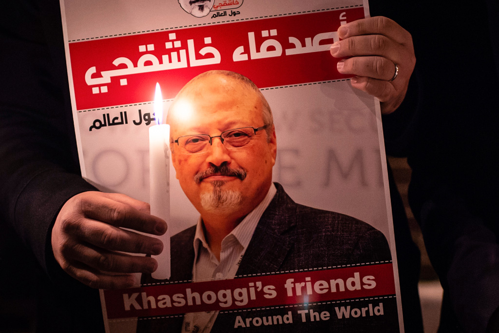 Plakat mit dem Gesicht von Jamal Khashoggi