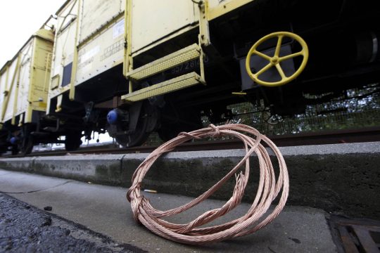 Kupferkabel der Bahn am 23.5.2013