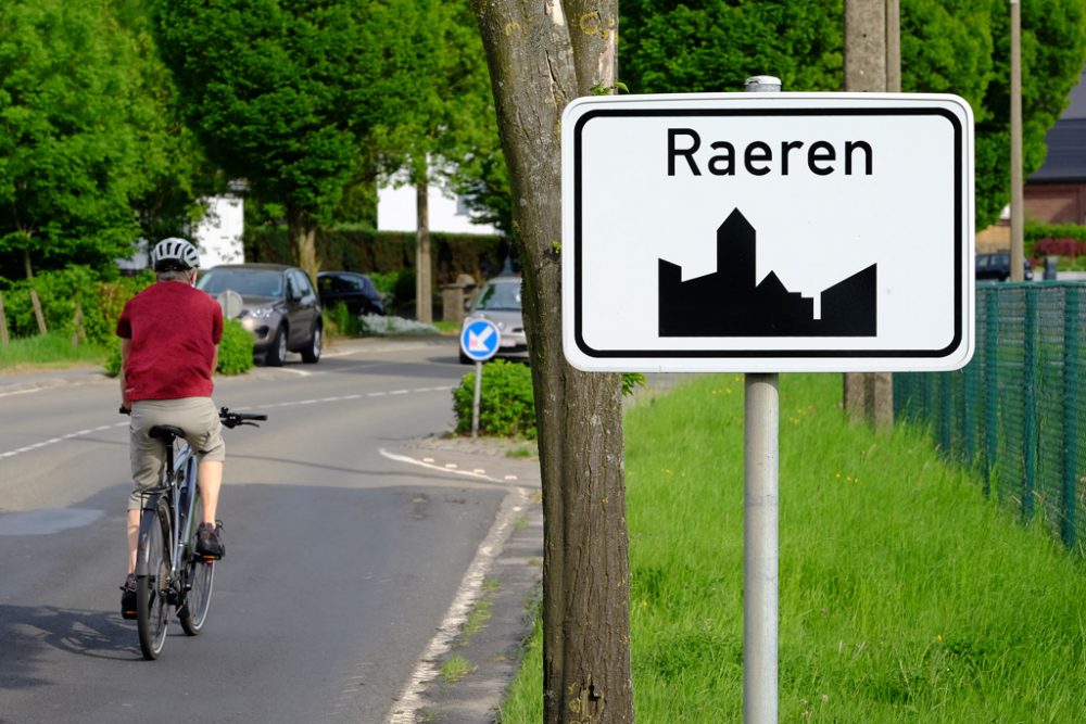 Ortschild von Raeren