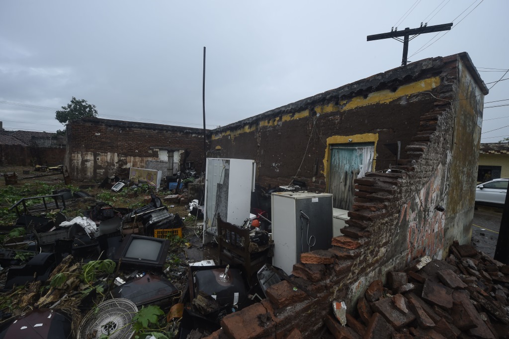 Vom Sturm Willa zerstörtes Gebäude in der Gemeinde Escuinapa im mexikanischen Staat Sinaloa