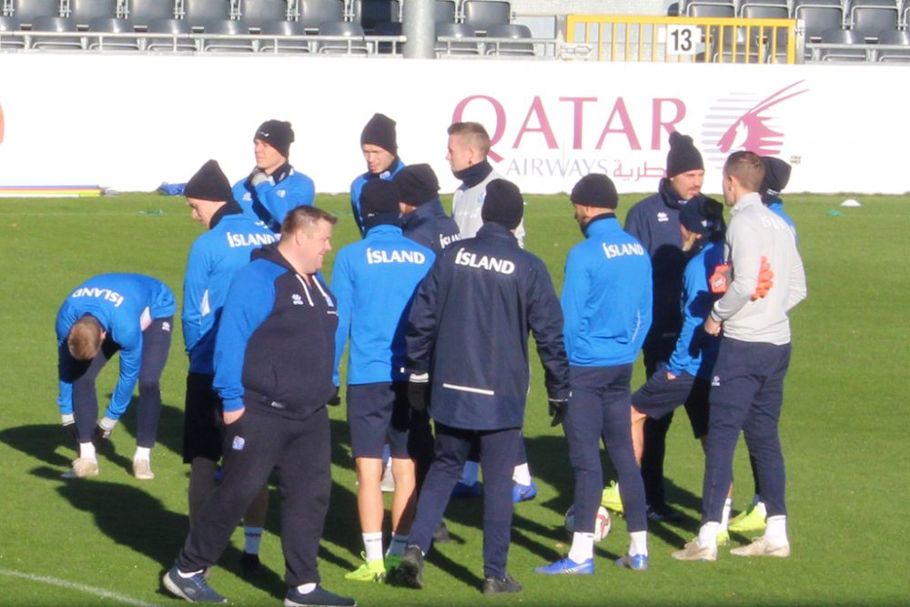 Fußball-Länderspiel Katar gegen Island in Eupen: Trainingnseinheit der Isländer