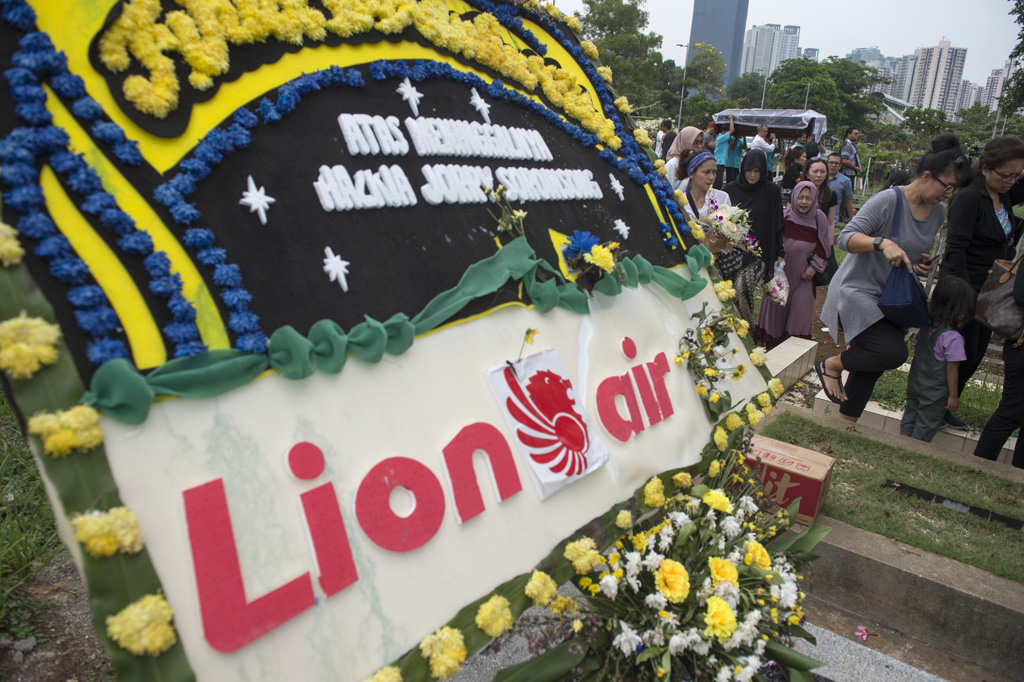 Beerdigungsfeier am 5. November in Jakarta für eines der Opfer der Flugzeugkatastrophe (Bild: Bay Ismoyo/AFP)