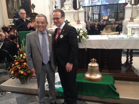 Löwens Bürgermeister Louis Tobback mit seinem Amtskollegen aus Neuss, Reiner Breuer