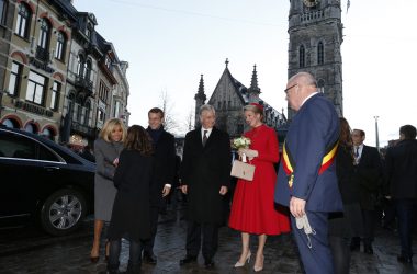 Brigitte und Emmanuel Macron, König Philippe und Königin Mathilde mit Gents Bürgermeister Daniel Termont am 19.11.2018 in Gent
