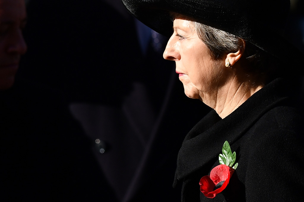 Theresa May bei einer Zeremonie zum 100. Jahrestag des Ende des Ersten Weltkriegs in London