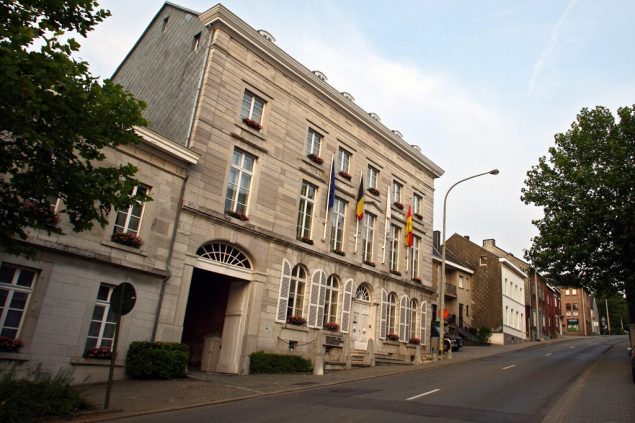 Ehemaliges Gebäude des Gemeinschaftsparlaments am Eupener Kaperberg (Bild: Michel Krakowski/Belga)