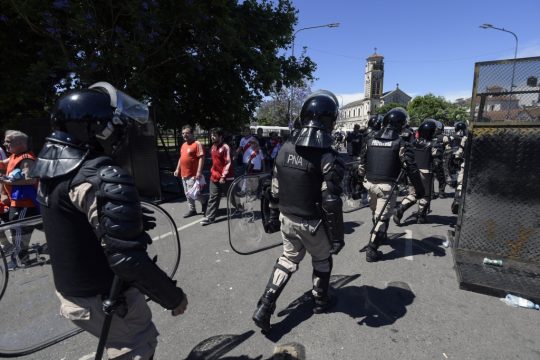 Sicherheitskräfte in BuenosAires (Bild:Juan Mabromata / AFP)