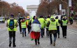 Protest der Gelbwesten nahe des Arc de Triomphe in Paris (Bild: Thomas Samson/AFP)
