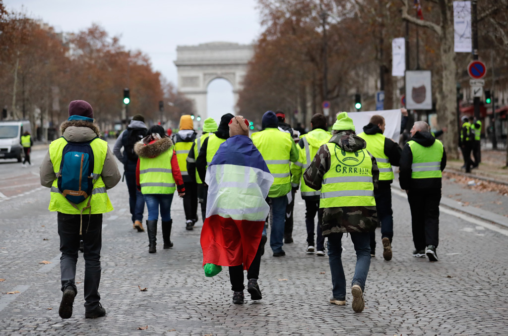 Protest der Gelbwesten nahe des Arc de Triomphe in Paris (Bild: Thomas Samson/AFP)