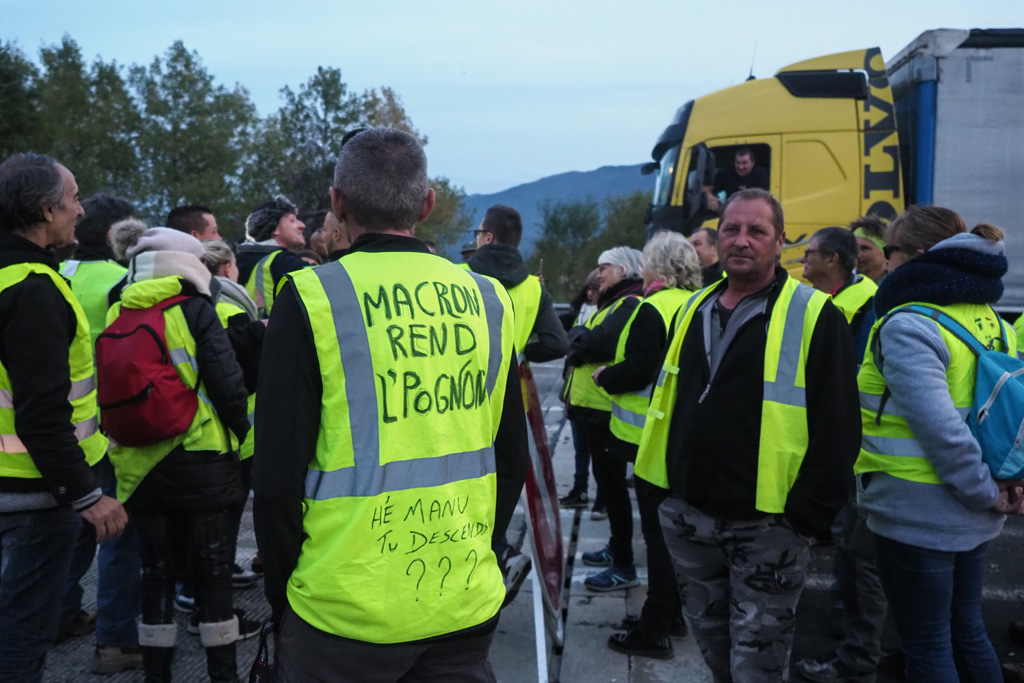 Gilets Jaunes am 21.12.2018 an der Autobahn-Maut-Stelle Le Boulou in Südfrankreich