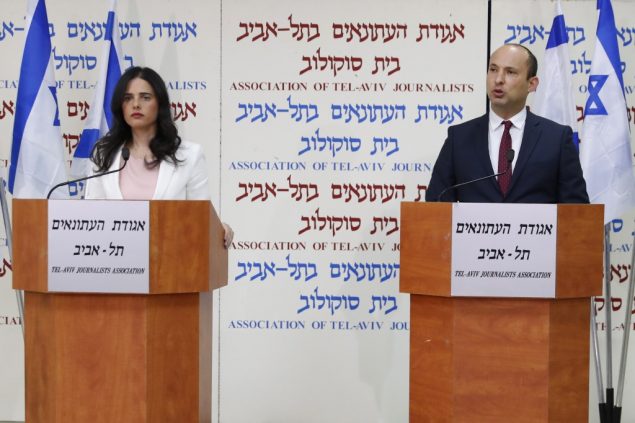 Zwei Israelische Minister Grunden Neue Partei