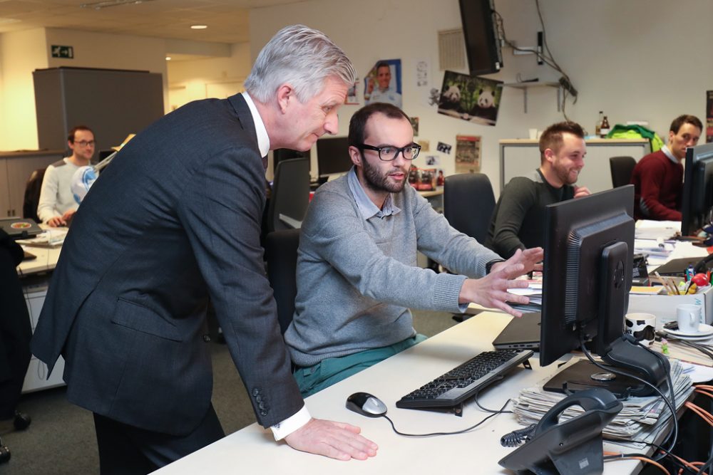 Am Mittwoch war König Philippe zu Besuch bei der Tageszeitung L'Avenir (Bild: Bruno Fahy/Belga)