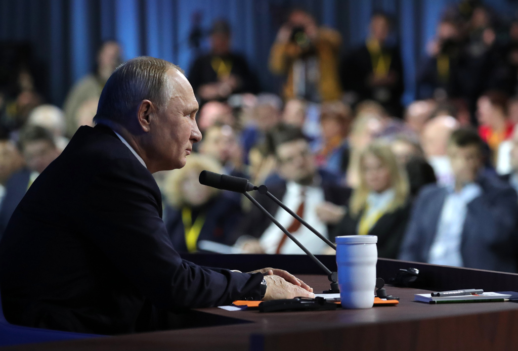 Russlands Präsident Wladimir Putin zieht bei seiner jährlichen Pressekonferenz in Moskau Bilanz