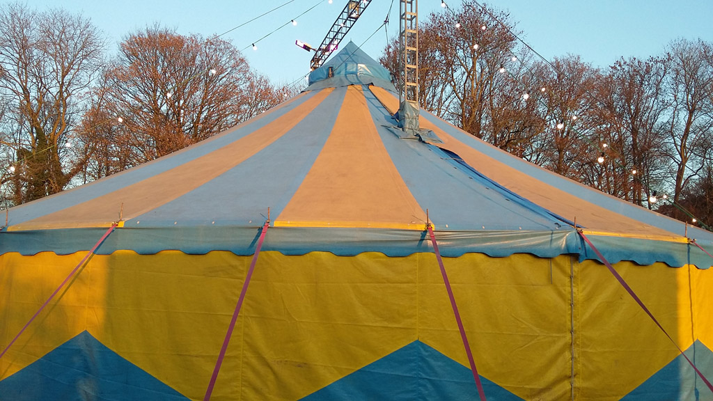 Zirkus Amany macht Weihnachtszirkus in Eupen (Archibild: Chantal Delhez/BRF)