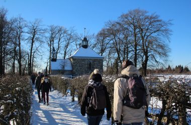 Wanderer im Hohen Venn (Bild: Michaela Brück/BRF)