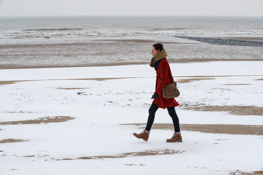 Schnee am Strand von Middelkerke (Bild: Kurt Desplenter/Belga)