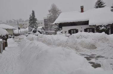 Schneechaos in Miesbach (Bild: privat)