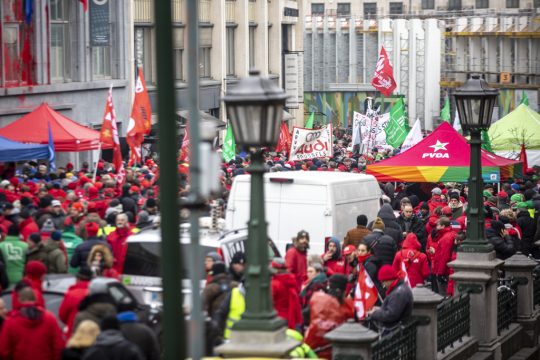 Gewerkschaftskundgebung (Illustrationsbild: Hatim Kaghat/Belga)