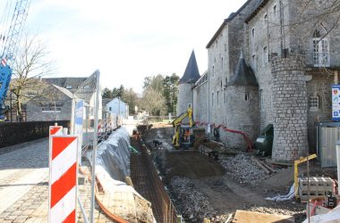 Baustelle an der Raerener Burg (Bild: Melanie Ganser/BRF)