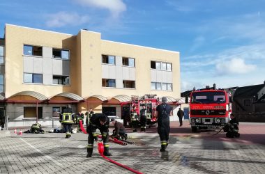 Der Brand in der Gemeindeschule Kelmis ist von der Feuerwehr schnell unter Kontrolle gebracht worden