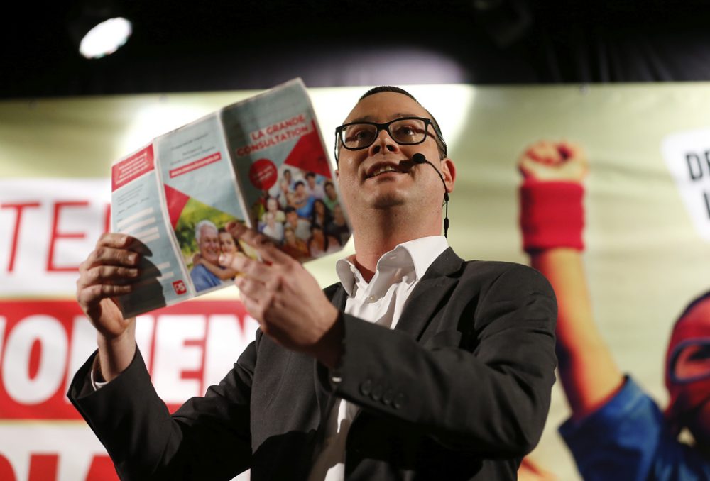 Raoul Hedebouw beim PTB-Kongress in Brüssel (Bild: Nicolas Maeterlinck/Belga)