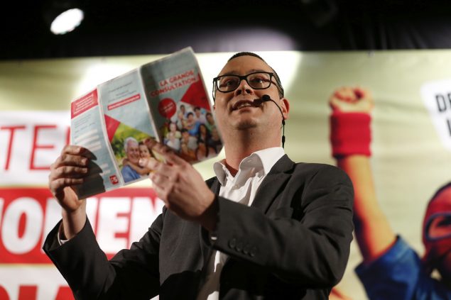 Raoul Hedebouw beim PTB-Kongress in Brüssel (Bild: Nicolas Maeterlinck/Belga)