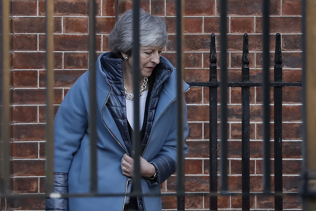 Theresa May verlässt die Downing Street 10
