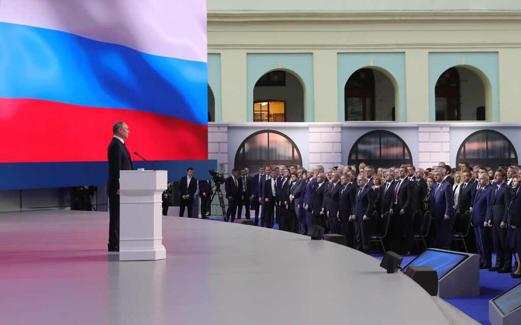 Putin bei seiner Rede an die Nation in Moskau (Bild: Mikhail Klimentyev/Sputnik/AFP)
