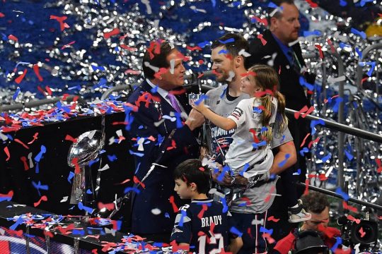 New England Patriots gewinnen Super Bowl zum sechsten Mal