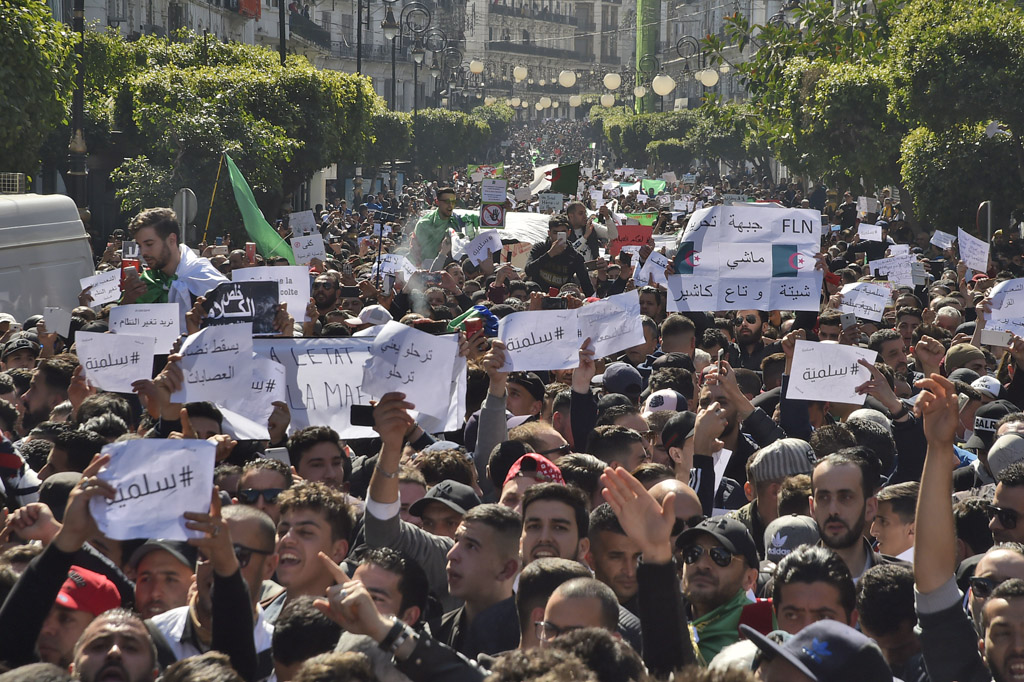 Algerier protestieren gegen Präsident Abdelaziz Bouteflika