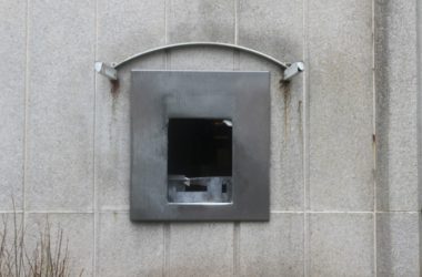 Geldautomat an der Post in Eupen gesprengt (Bild: Katrin Margraff/BRF)
