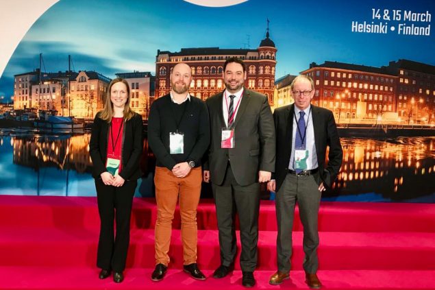 Unterrichtsminister Harald Mollers (2vr) nahm an internationalem Bildungsgipfel in Helsinki teil