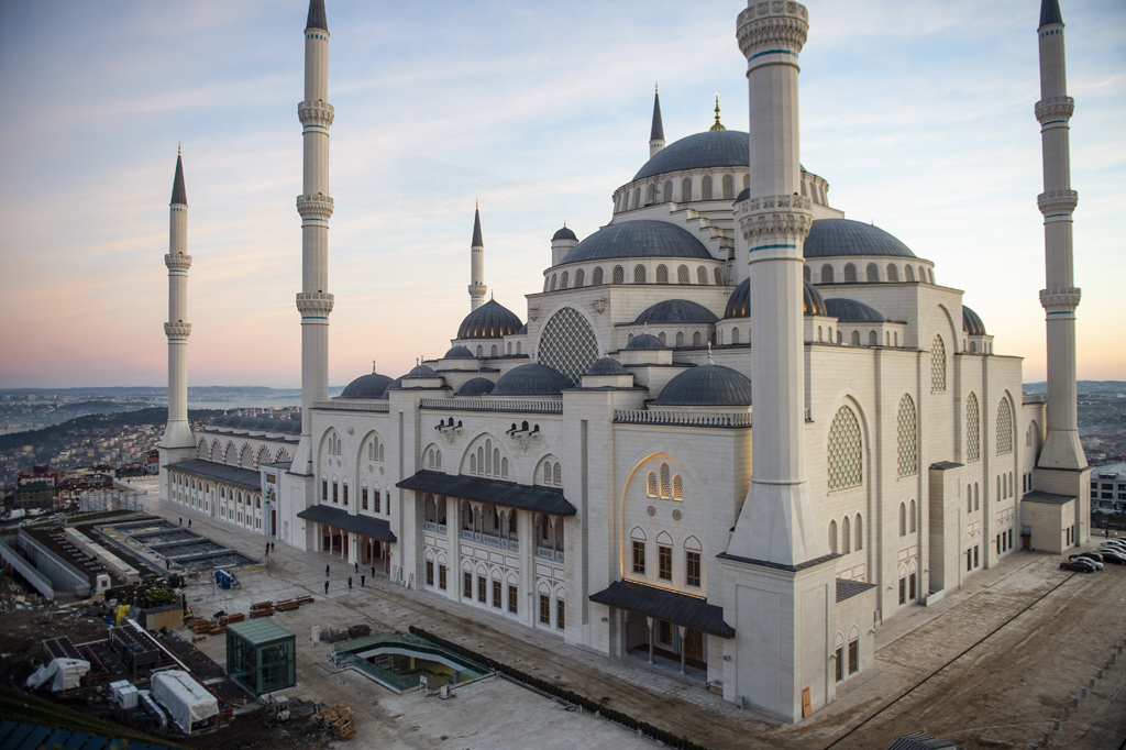 Große Moschee in Istanbul (Bild: Yasin Akgul/AFP)